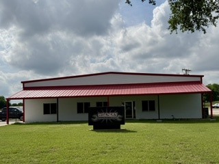 Exterior of Wisener's Auto Clinic in Temple, TX